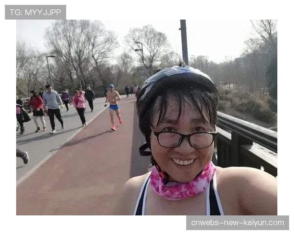 光猪跑：北京奥森的冬日裸奔，奥森光猪跑图片